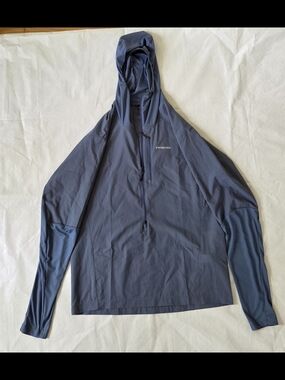 Patagonia Men's Light Navy Hooded Running Jacket